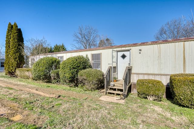 385 Aquone, Andrews, NC 28901