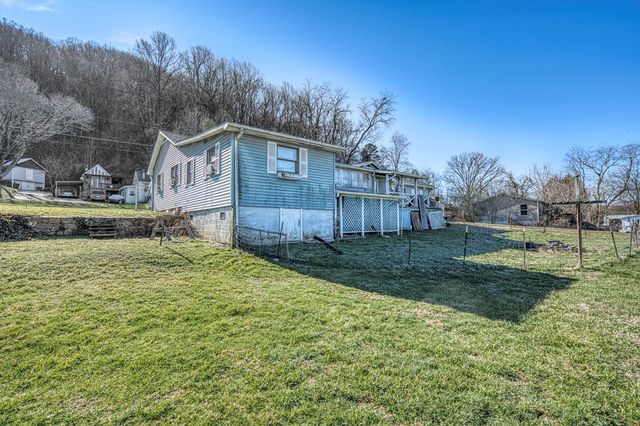 385 Aquone, Andrews, NC 28901