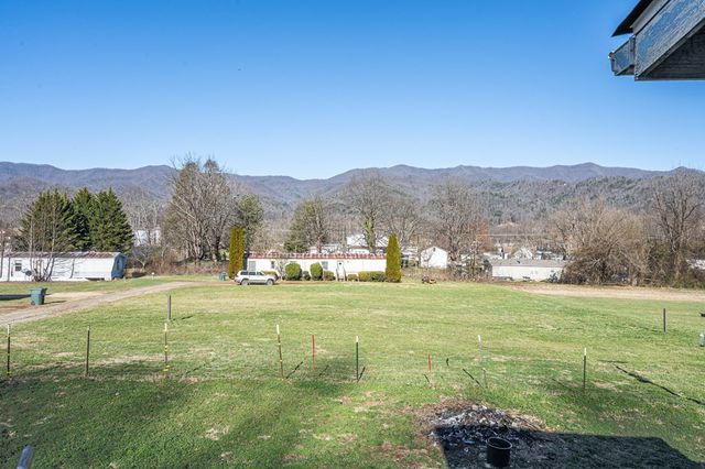 385 Aquone, Andrews, NC 28901