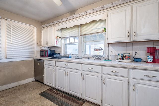 385 Aquone, Andrews, NC 28901