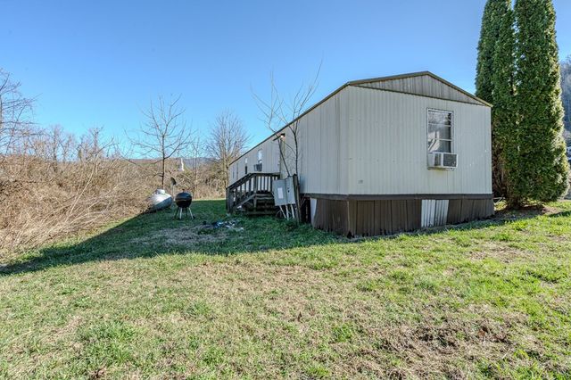 385 Aquone, Andrews, NC 28901