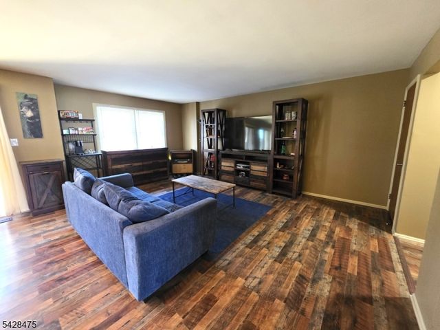 1030 Robin Rd, Hillsborough Twp., NJ 08844