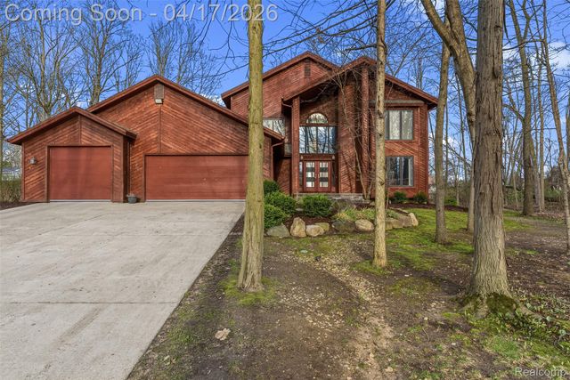 5113 Dye Hill Court, Flint Charter Township, MI 48532