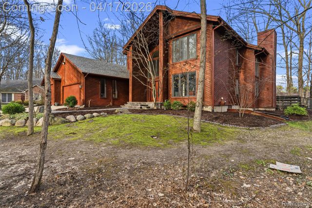 5113 Dye Hill Court, Flint Charter Township, MI 48532