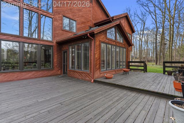 5113 Dye Hill Court, Flint Charter Township, MI 48532