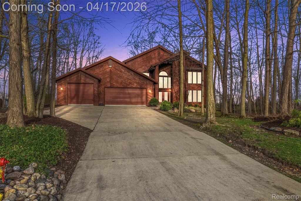 5113 Dye Hill Court, Flint Charter Township, MI 48532