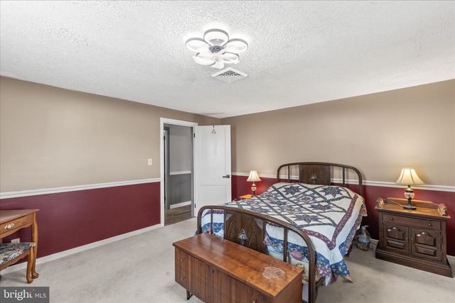 230 W ORE ST, Loganville, PA 17342
