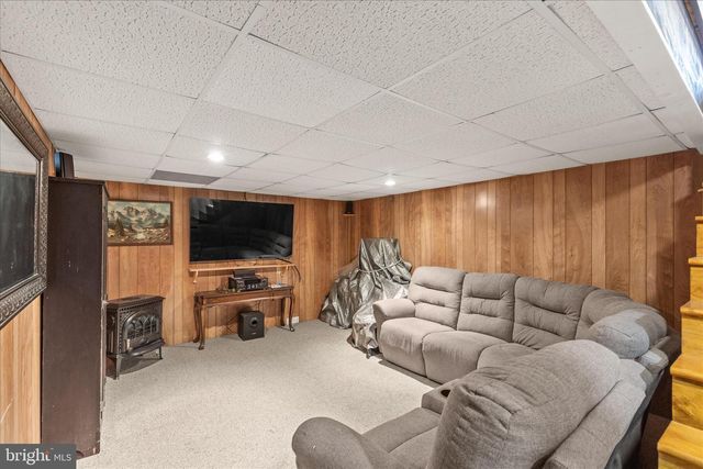 230 W ORE ST, Loganville, PA 17342