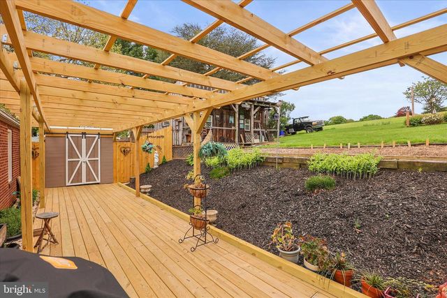 230 W ORE ST, Loganville, PA 17342