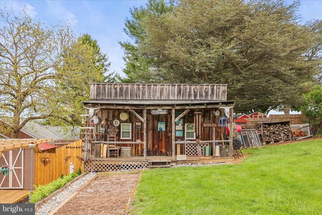 230 W ORE ST, Loganville, PA 17342