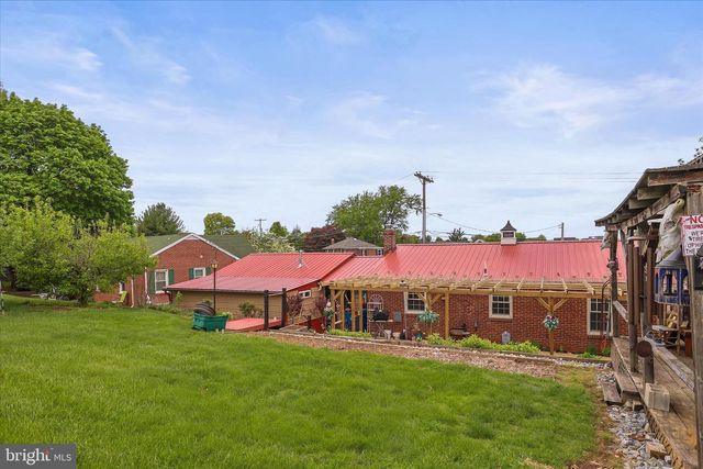 230 W ORE ST, Loganville, PA 17342