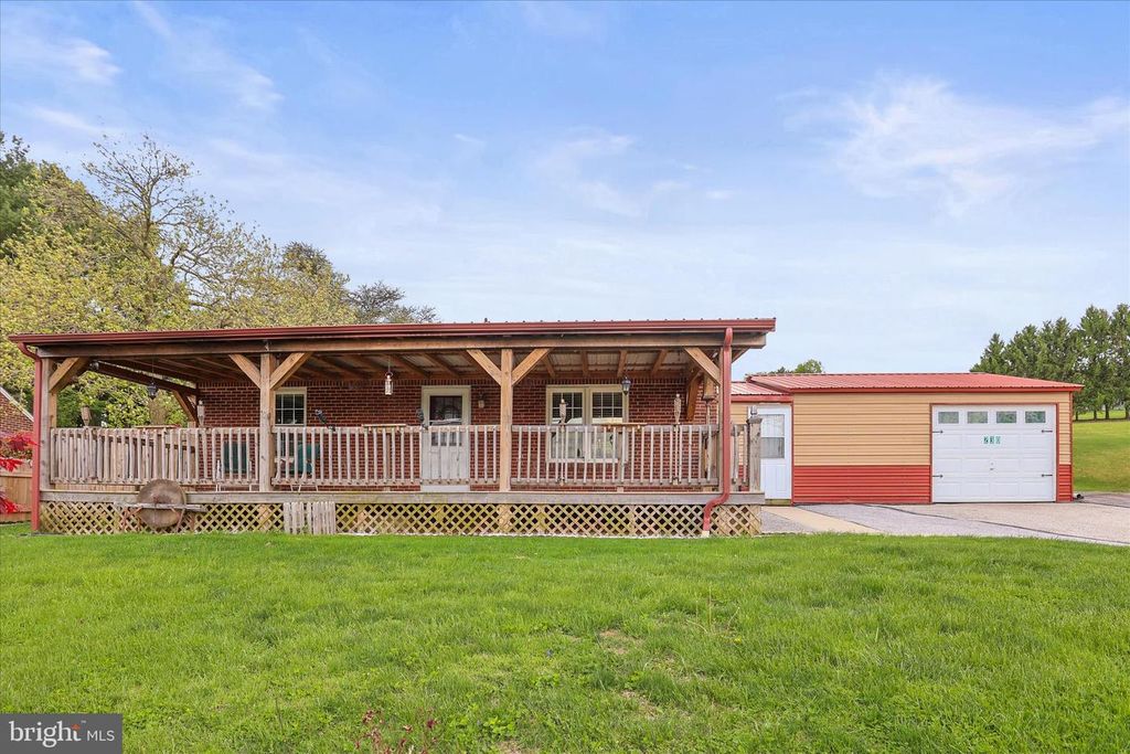 230 W ORE ST, Loganville, PA 17342