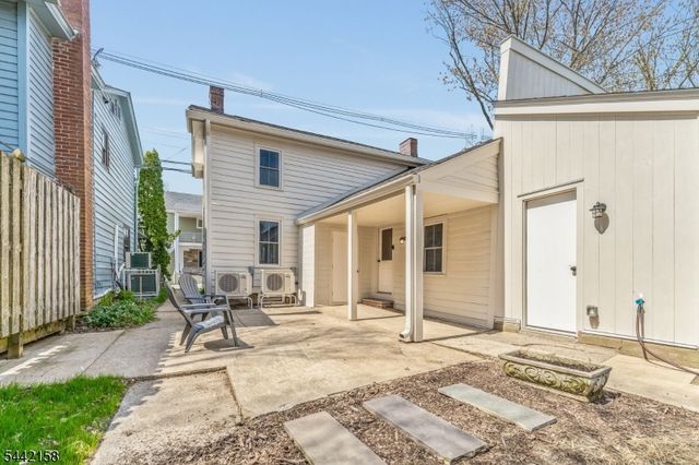 570 Spring Mills Rd., Alexandria Twp., NJ 08848