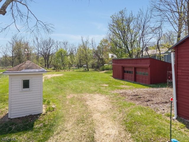 570 Spring Mills Rd., Alexandria Twp., NJ 08848