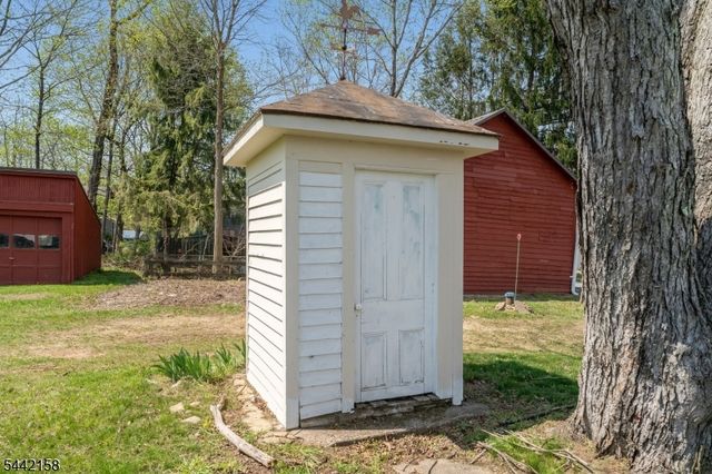 570 Spring Mills Rd., Alexandria Twp., NJ 08848