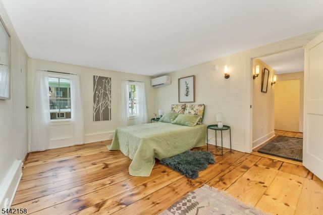 570 Spring Mills Rd., Alexandria Twp., NJ 08848