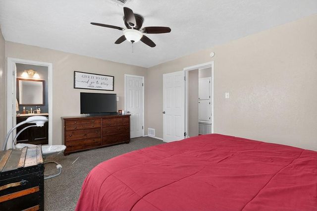 1017 SW 61st St, Lawton, OK 73505