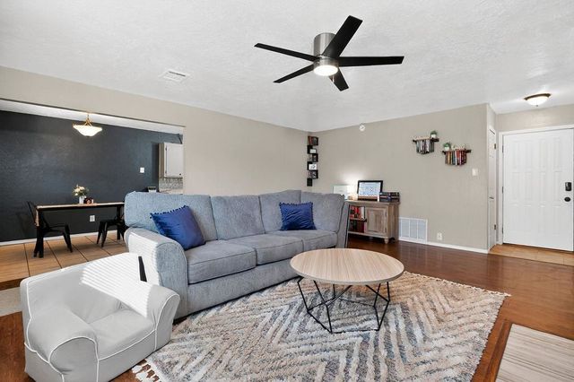 1017 SW 61st St, Lawton, OK 73505