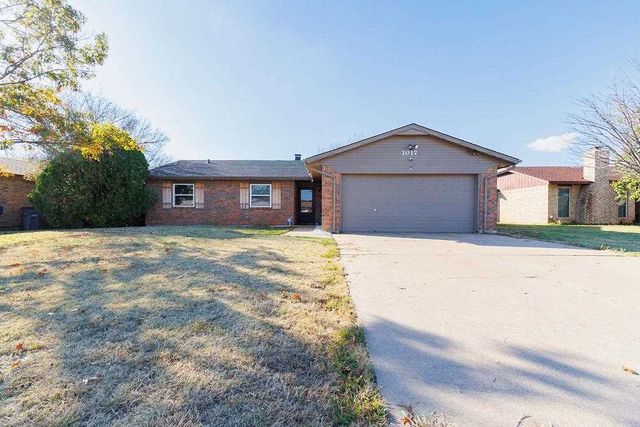 1017 SW 61st St, Lawton, OK 73505