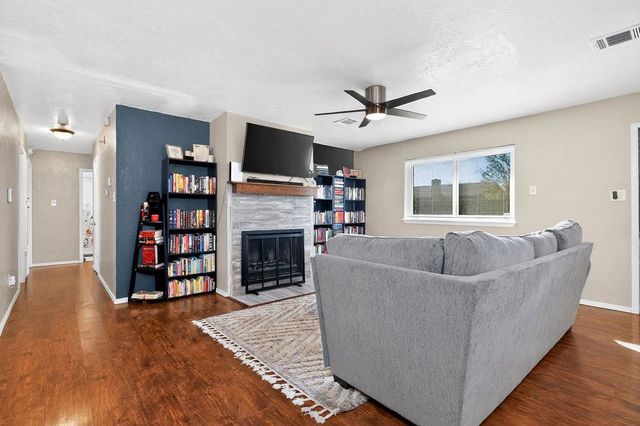 1017 SW 61st St, Lawton, OK 73505