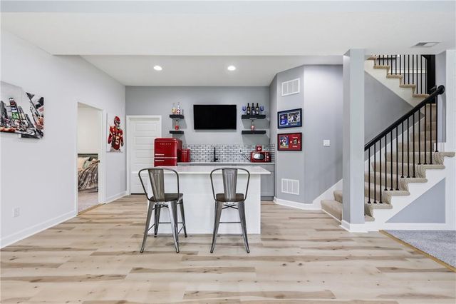 10512 N Euclid Avenue, Kansas City, MO 64155