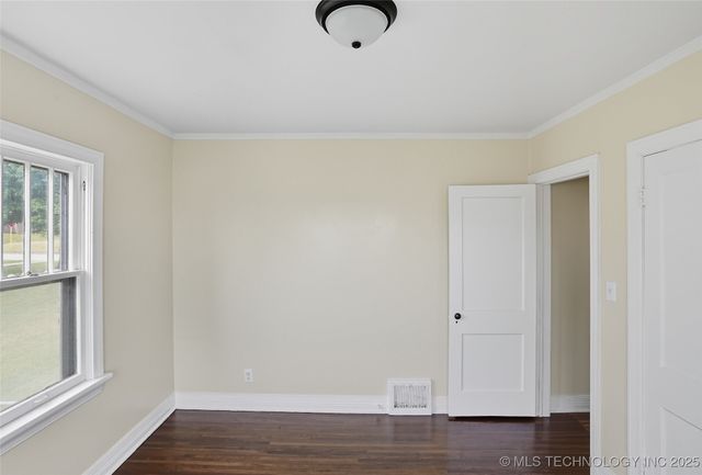 1139 S Canton Avenue, Tulsa, OK 74112