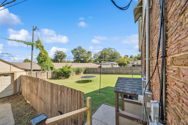 1139 S Canton Avenue, Tulsa, OK 74112