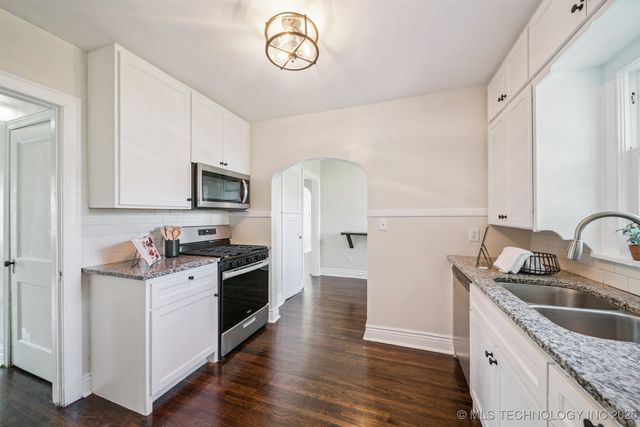 1139 S Canton Avenue, Tulsa, OK 74112