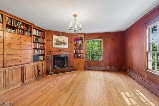 260 Fairmount Ave, Chatham Boro, NJ 07928