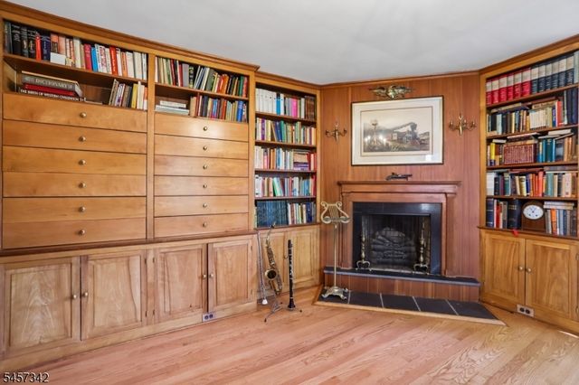 260 Fairmount Ave, Chatham Boro, NJ 07928