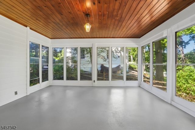 260 Fairmount Ave, Chatham Boro, NJ 07928