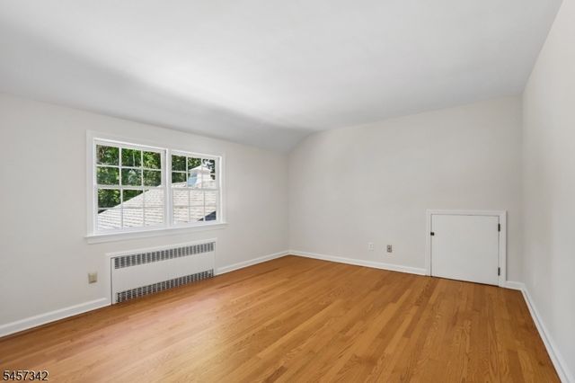 260 Fairmount Ave, Chatham Boro, NJ 07928