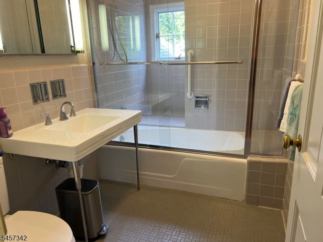 260 Fairmount Ave, Chatham Boro, NJ 07928