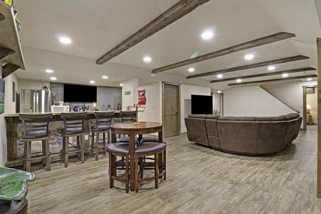 867 River Ridge CIRCLE, Waterford, WI 53185