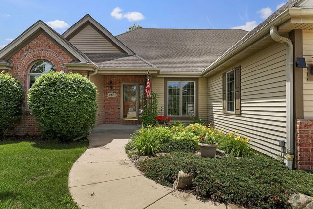867 River Ridge CIRCLE, Waterford, WI 53185