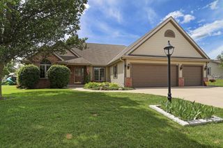 867 River Ridge CIRCLE, Waterford, WI 53185