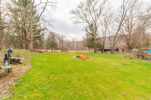 279 Reibold Rd, Forward Twp, PA 16053