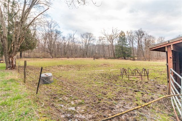 279 Reibold Rd, Forward Twp, PA 16053