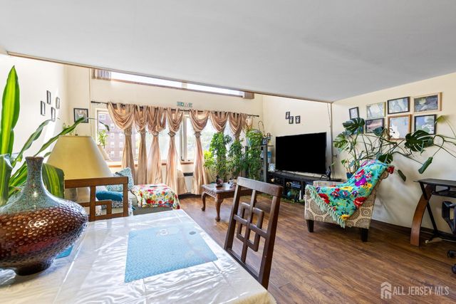 40 Fayette Street 26, Perth Amboy, NJ 08861