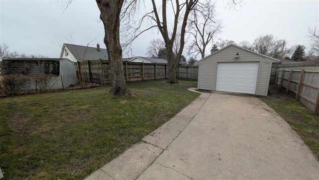 105 N Woodrow Avenue, Battle Creek, MI 49015