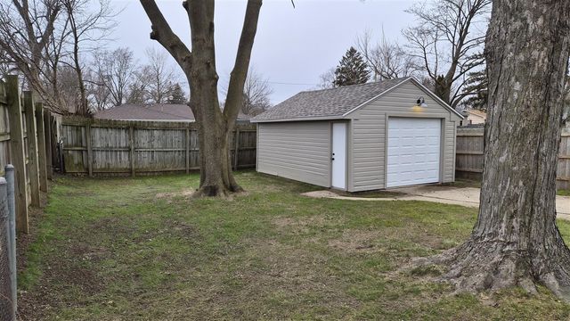 105 N Woodrow Avenue, Battle Creek, MI 49015