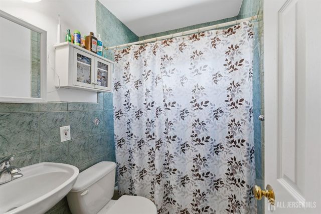 301 Norwood Avenue, Old Bridge, NJ 08879