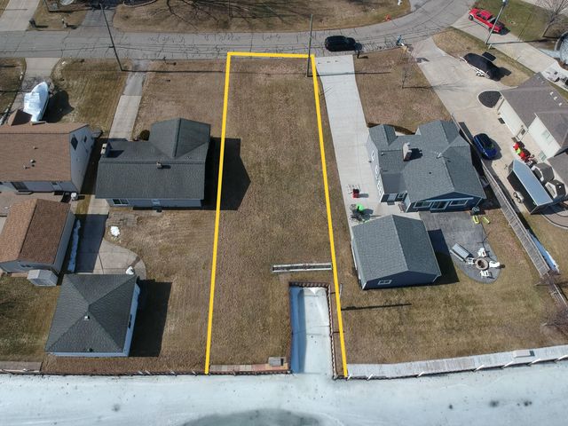 37500 Lakeville Street, Harrison Township, MI 48045