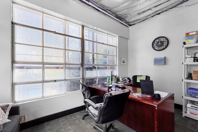 635 & 637 BROADWAY Boulevard SE, Albuquerque, NM 87102