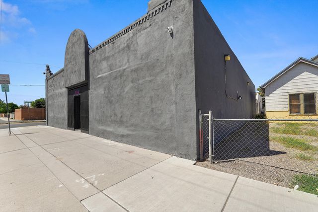 635 & 637 BROADWAY Boulevard SE, Albuquerque, NM 87102