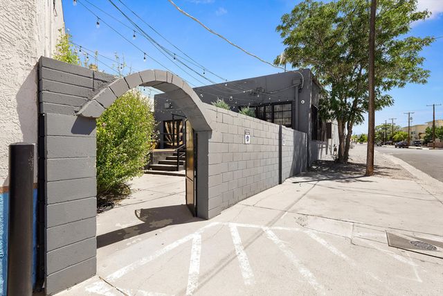 635 & 637 BROADWAY Boulevard SE, Albuquerque, NM 87102