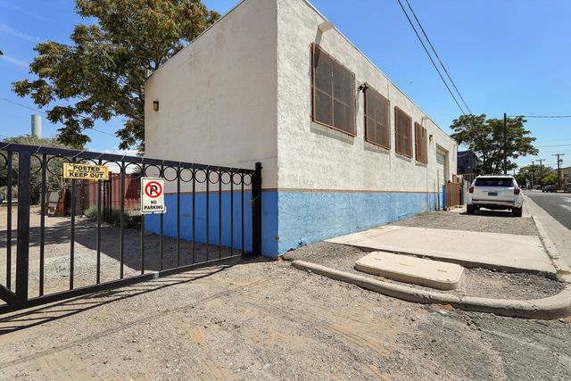 635 & 637 BROADWAY Boulevard SE, Albuquerque, NM 87102