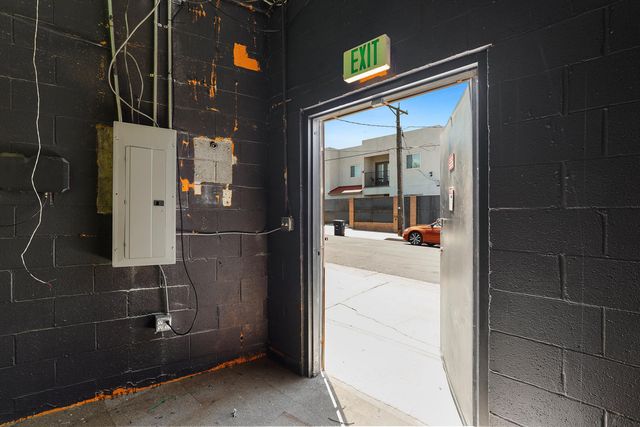 635 & 637 BROADWAY Boulevard SE, Albuquerque, NM 87102