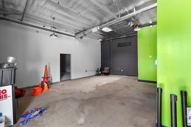 635 & 637 BROADWAY Boulevard SE, Albuquerque, NM 87102