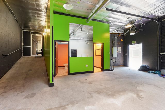 635 & 637 BROADWAY Boulevard SE, Albuquerque, NM 87102